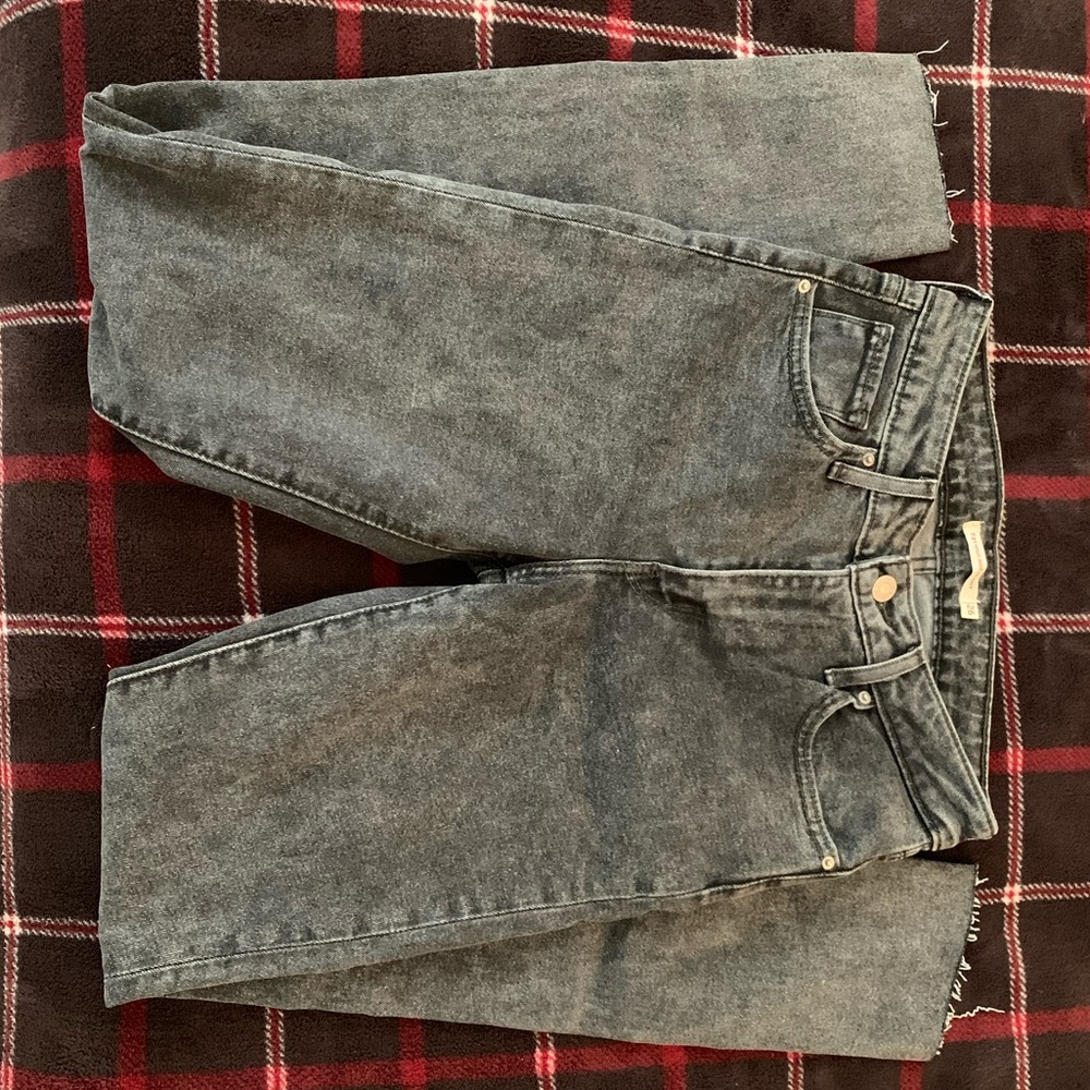 721 High Rise Skinny Jeans w/Frayed hem (NWOT)